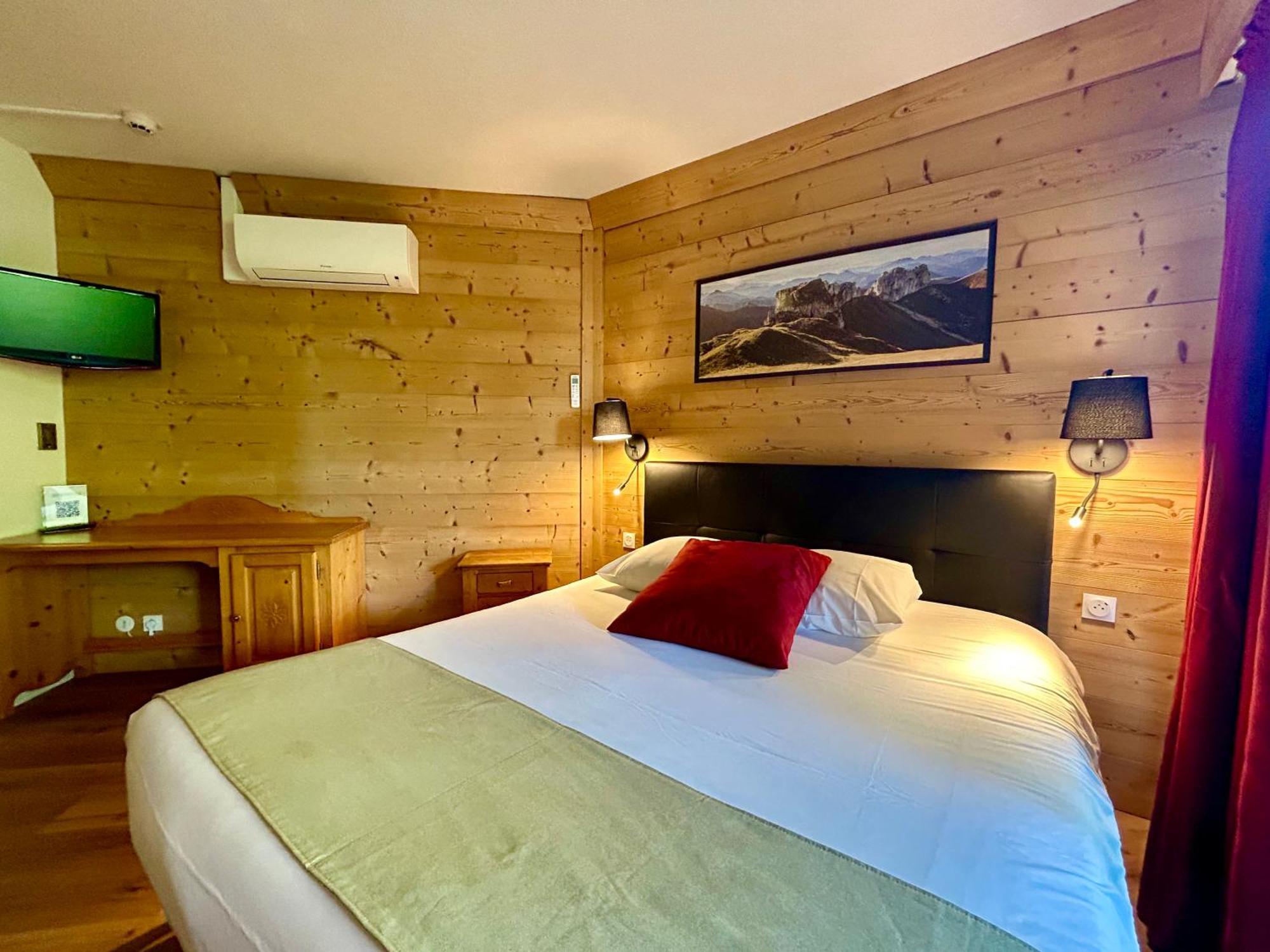 Cote Aparthotel 3*